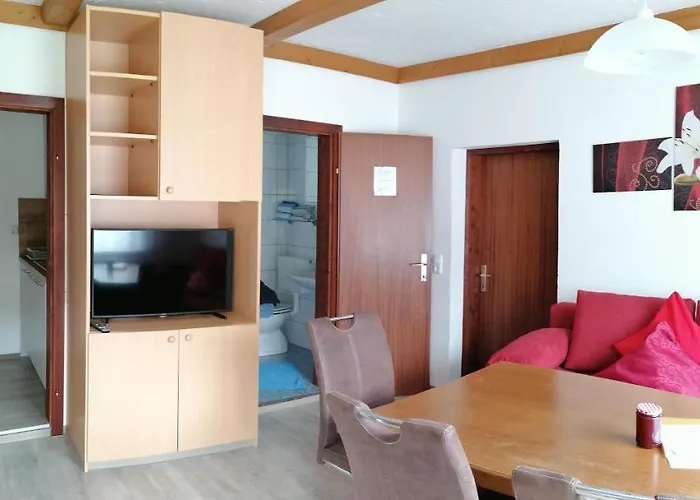 Haus Manuela Am Pressegger Apartamento *